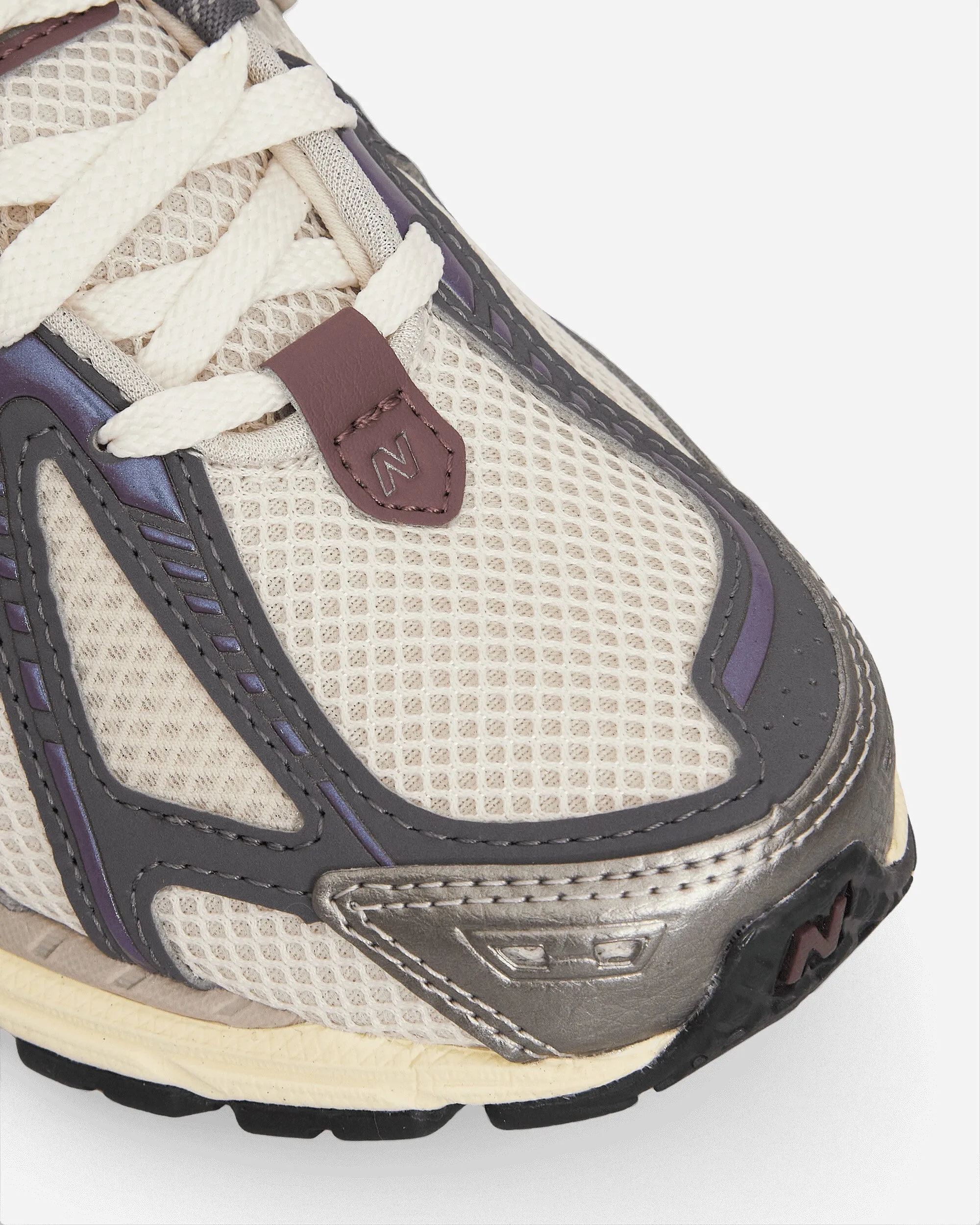 1906R Sneakers Réglisse / Rayon de lune / Castlerock