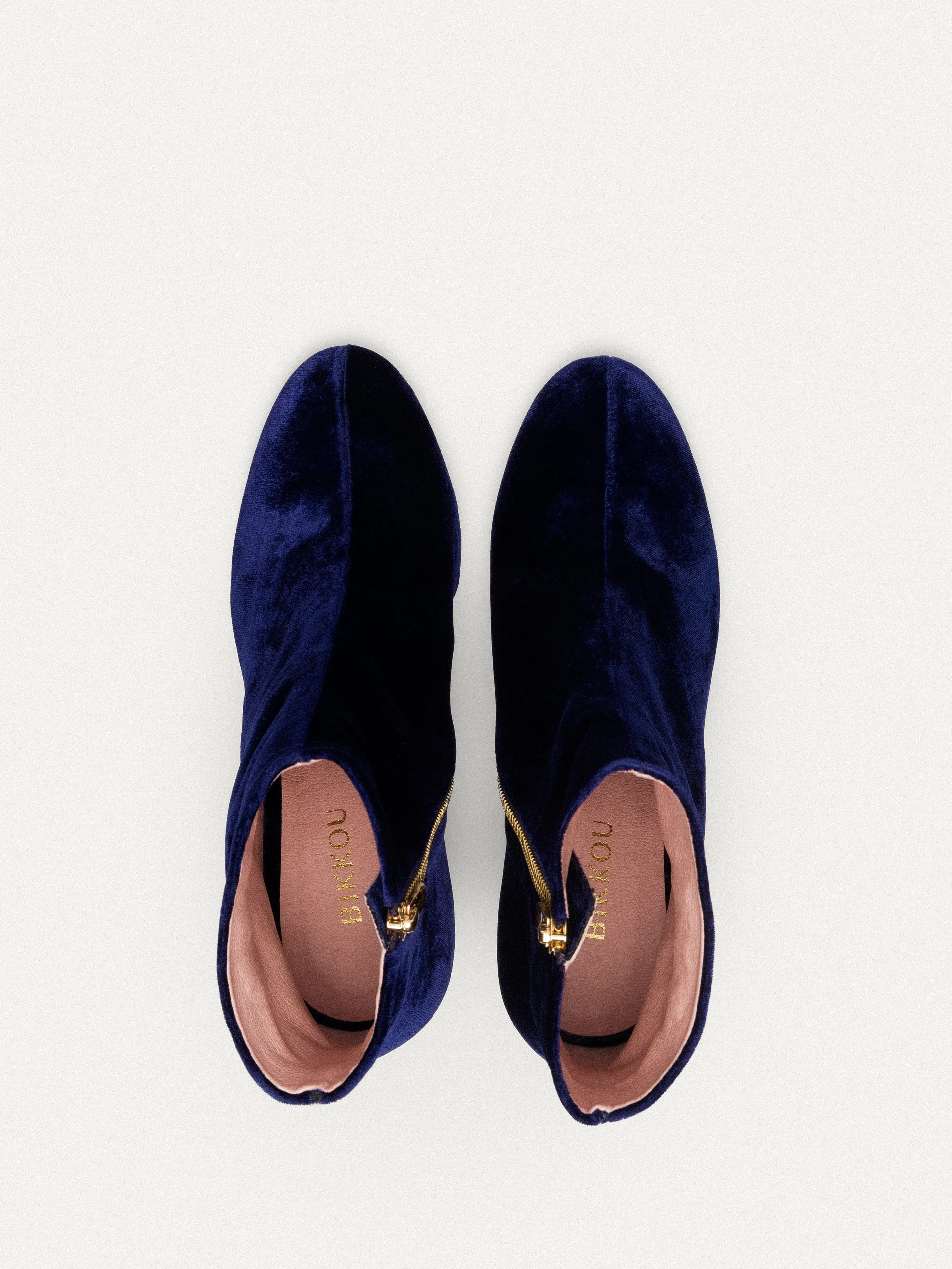 18h Expo à la Galerie Vegan Velvet Bottines à Talons | Bleu Minuit
