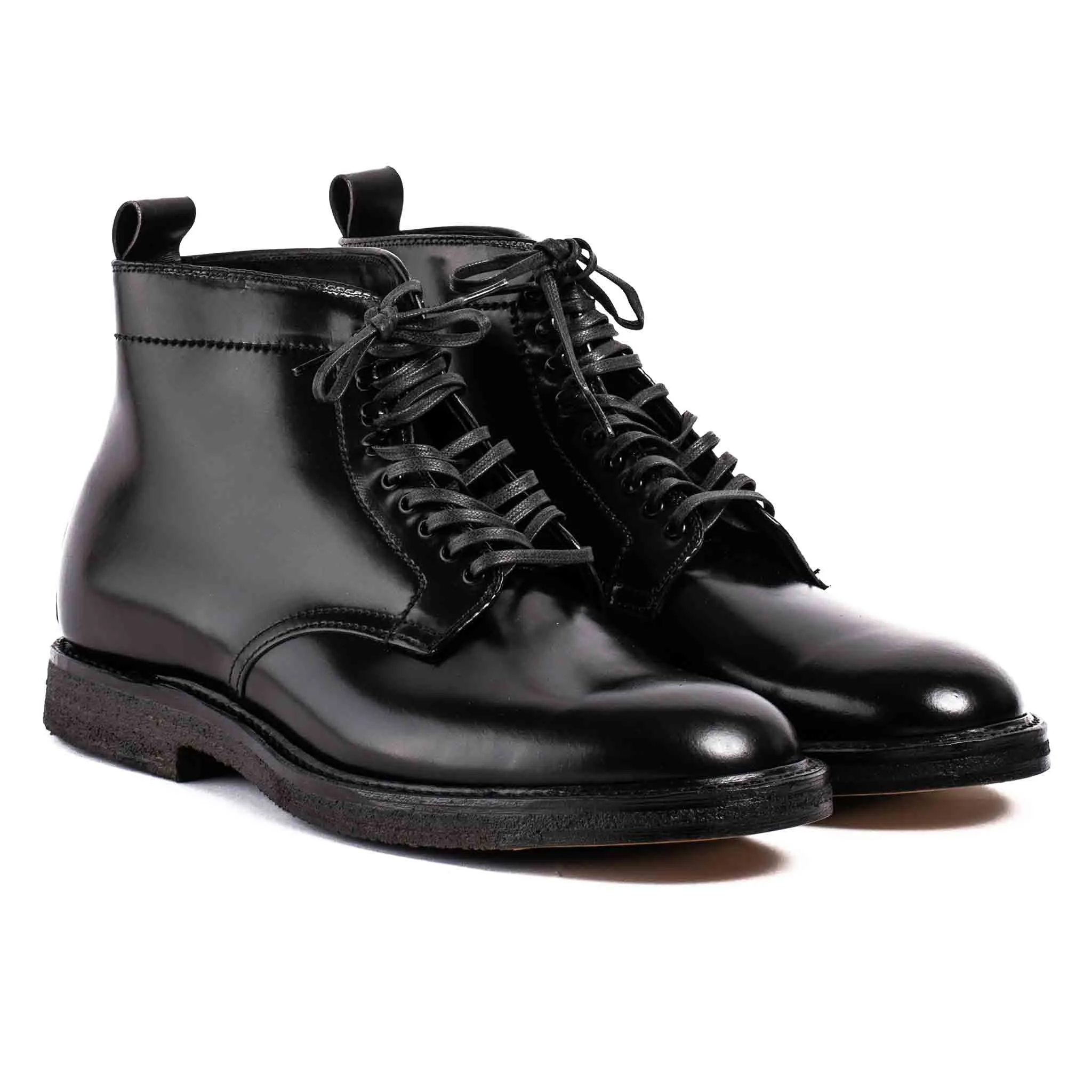 Botte Alden à bout rond en cordovan noir avec semelle en crêpe