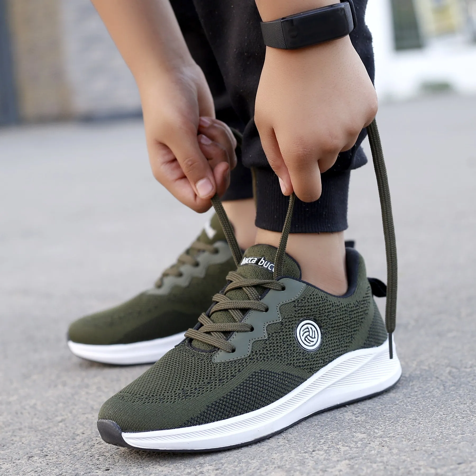 Bacca Bucci Chaussures de Sport Tricotées Essentielles pour Garçons ou Filles (Âge : 8 à 12 ans)