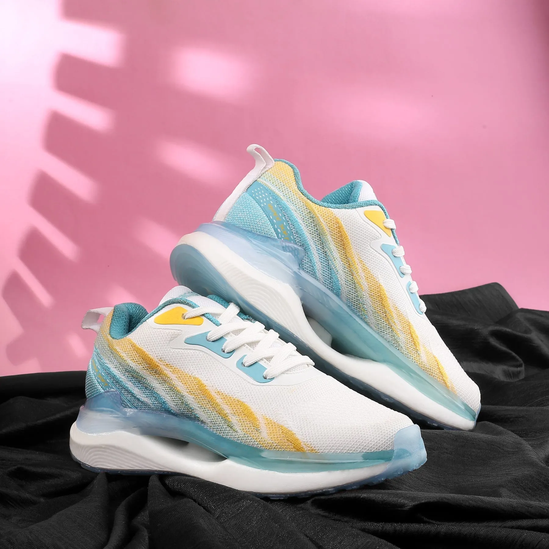 Bacca Bucci SÉRIE HYPERSOFT POUR FEMMES avec Semelle Ultra-Rebond et Tige en Maille Technique Iconique Respirante