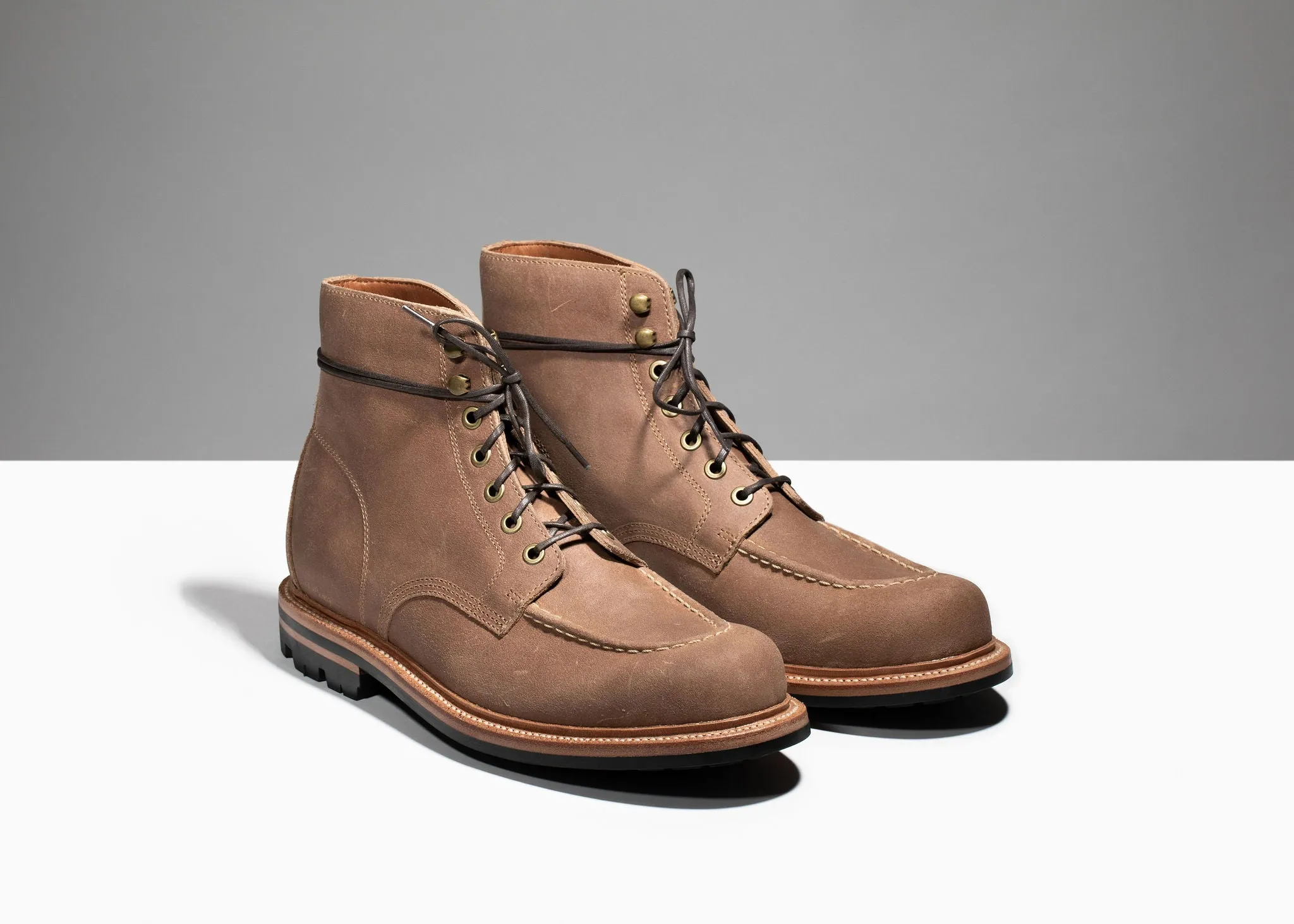 Bottes en laiton Commander ciré naturel