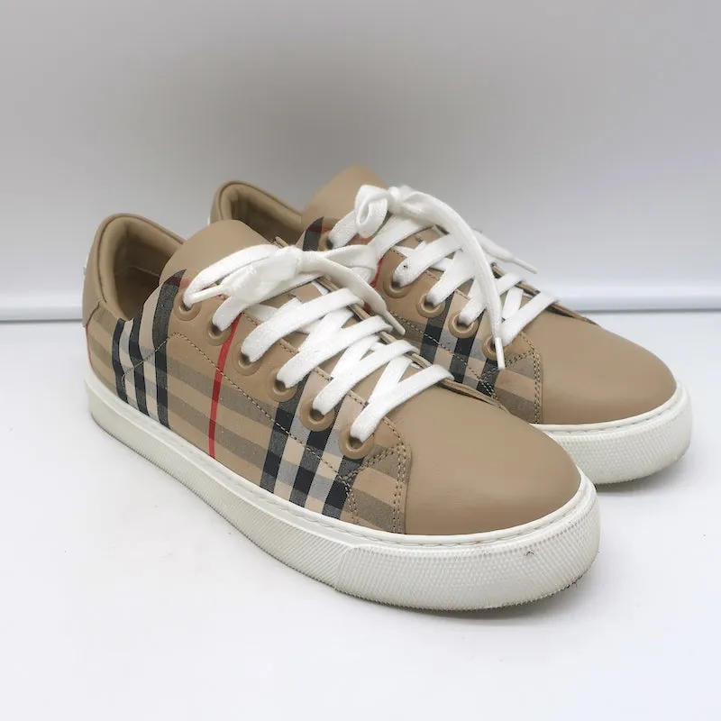 Burberry Vintage Check et Sneakers Basses en Cuir Archive Beige Taille 35.5