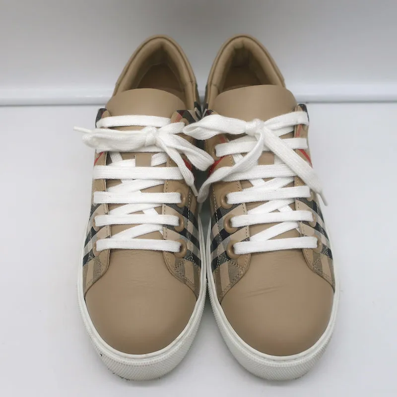 Burberry Vintage Check et Sneakers Basses en Cuir Archive Beige Taille 35.5