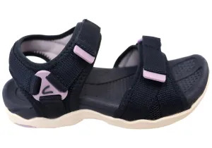 Clarks Thelma Sandales confortables et ajustables pour filles Chaussures Clarks
