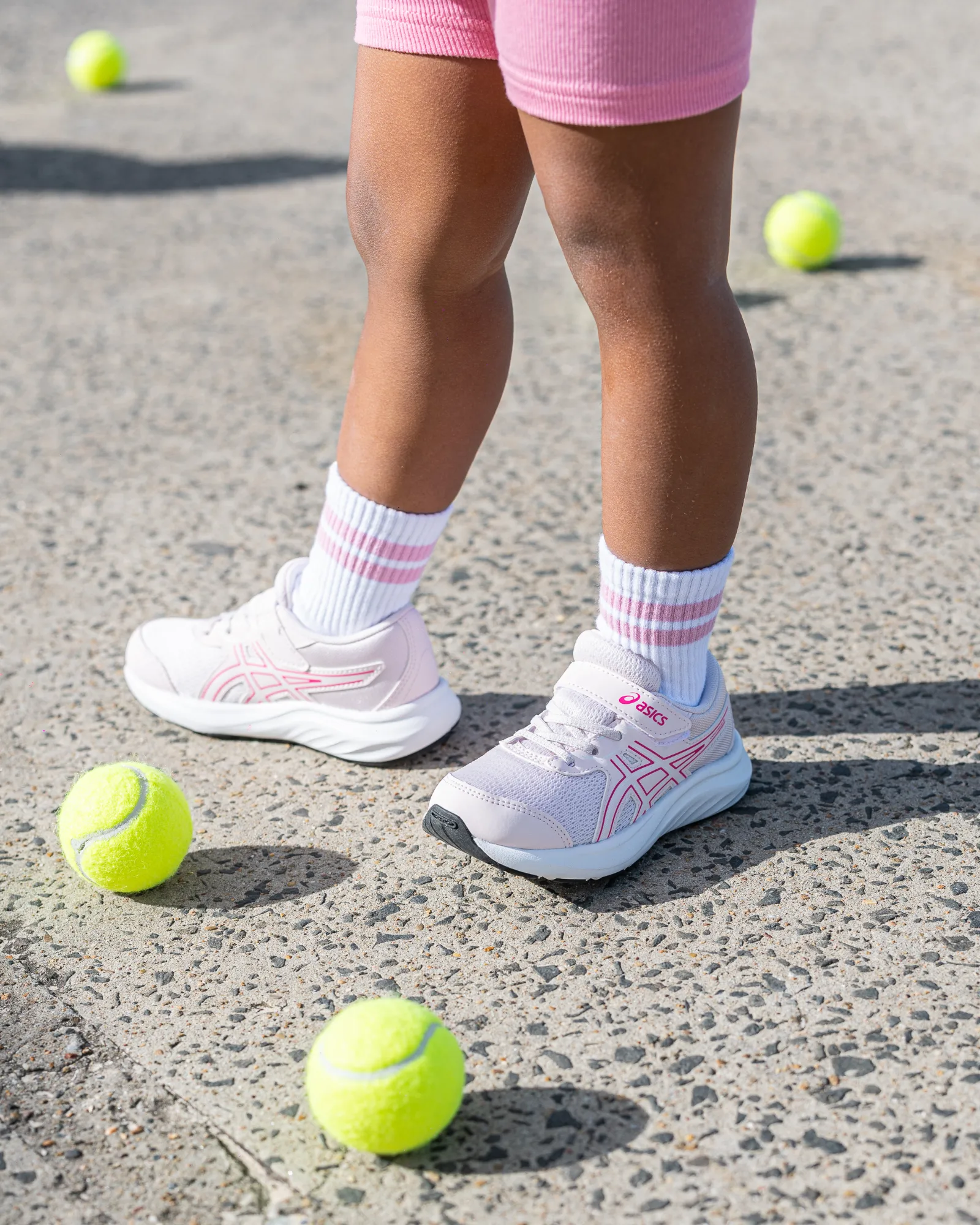 Chaussures Asics pour bébé en rose pâle/blanc - Modèle Contend 9
