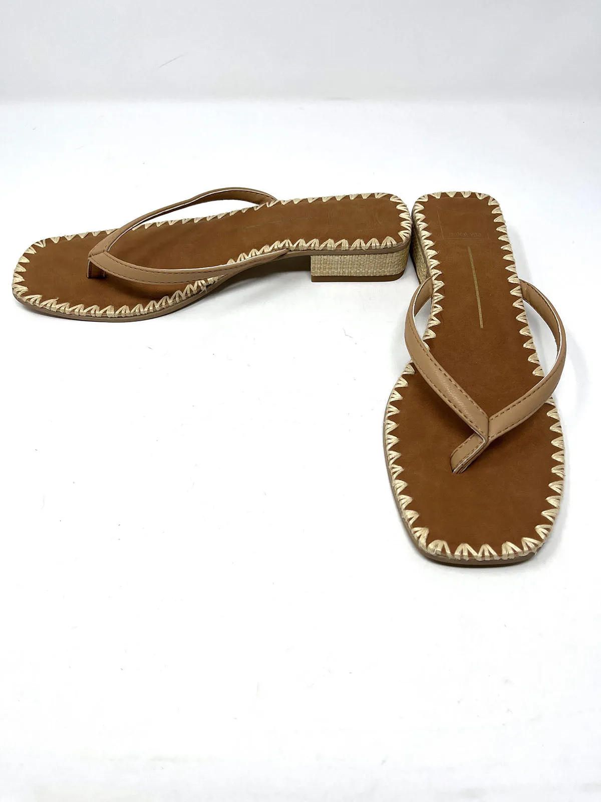 Sandales Dolce Vita taille 9 en cuir beige et camel avec coutures, jamais portées