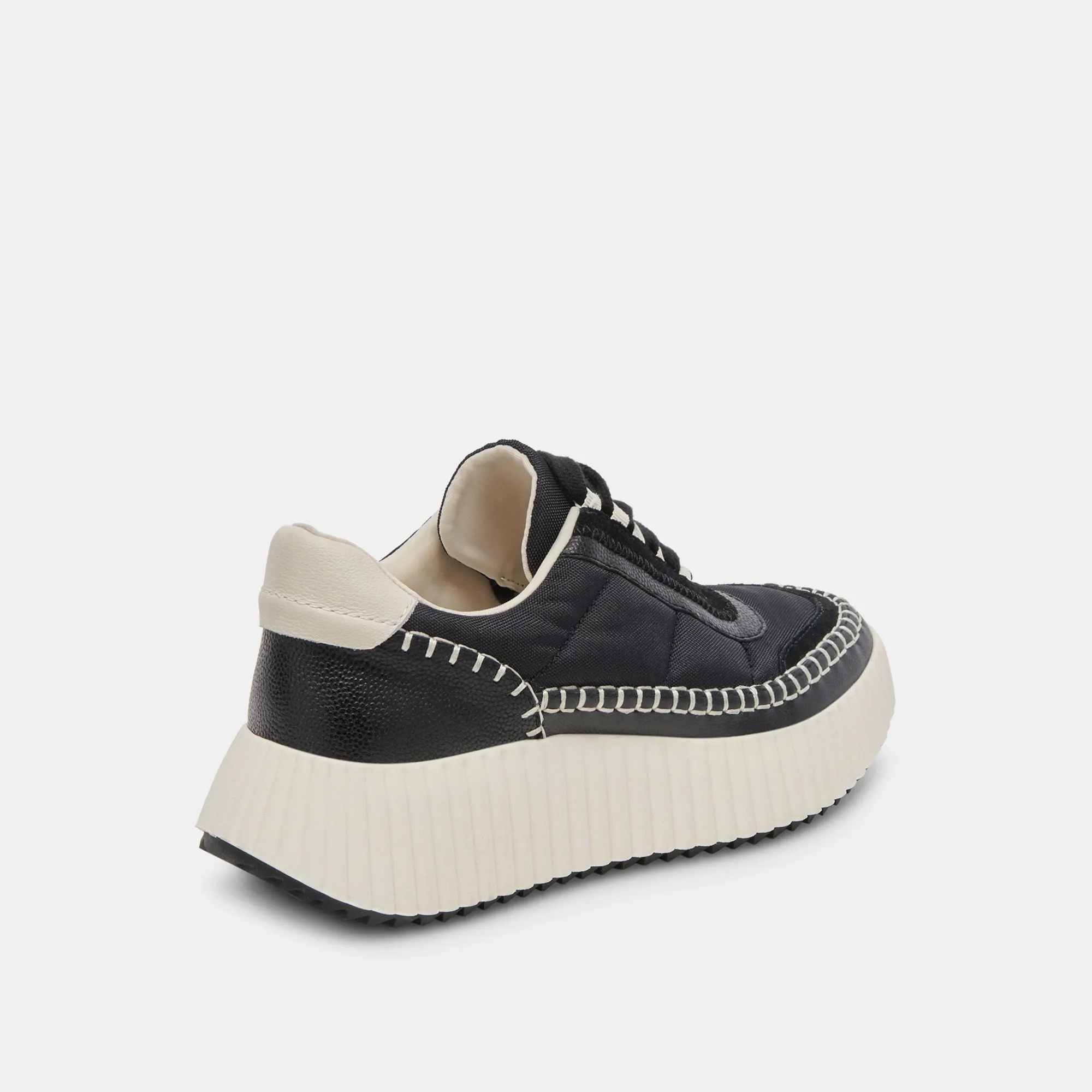 DOLEN BASKETS EN NYLON NOIR