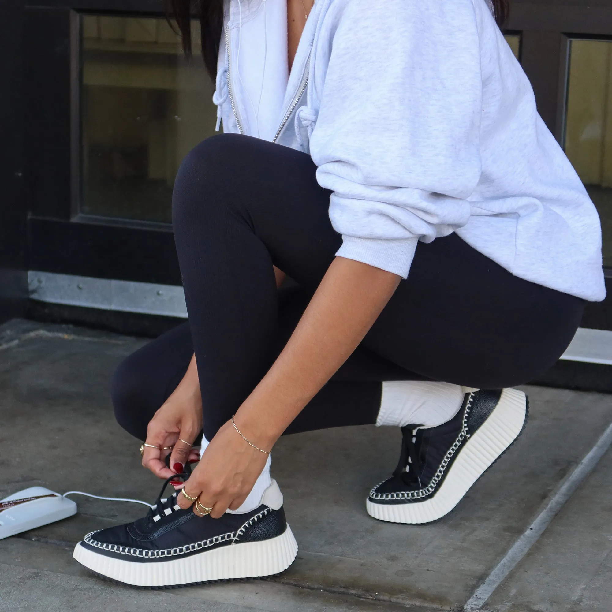 DOLEN BASKETS EN NYLON NOIR