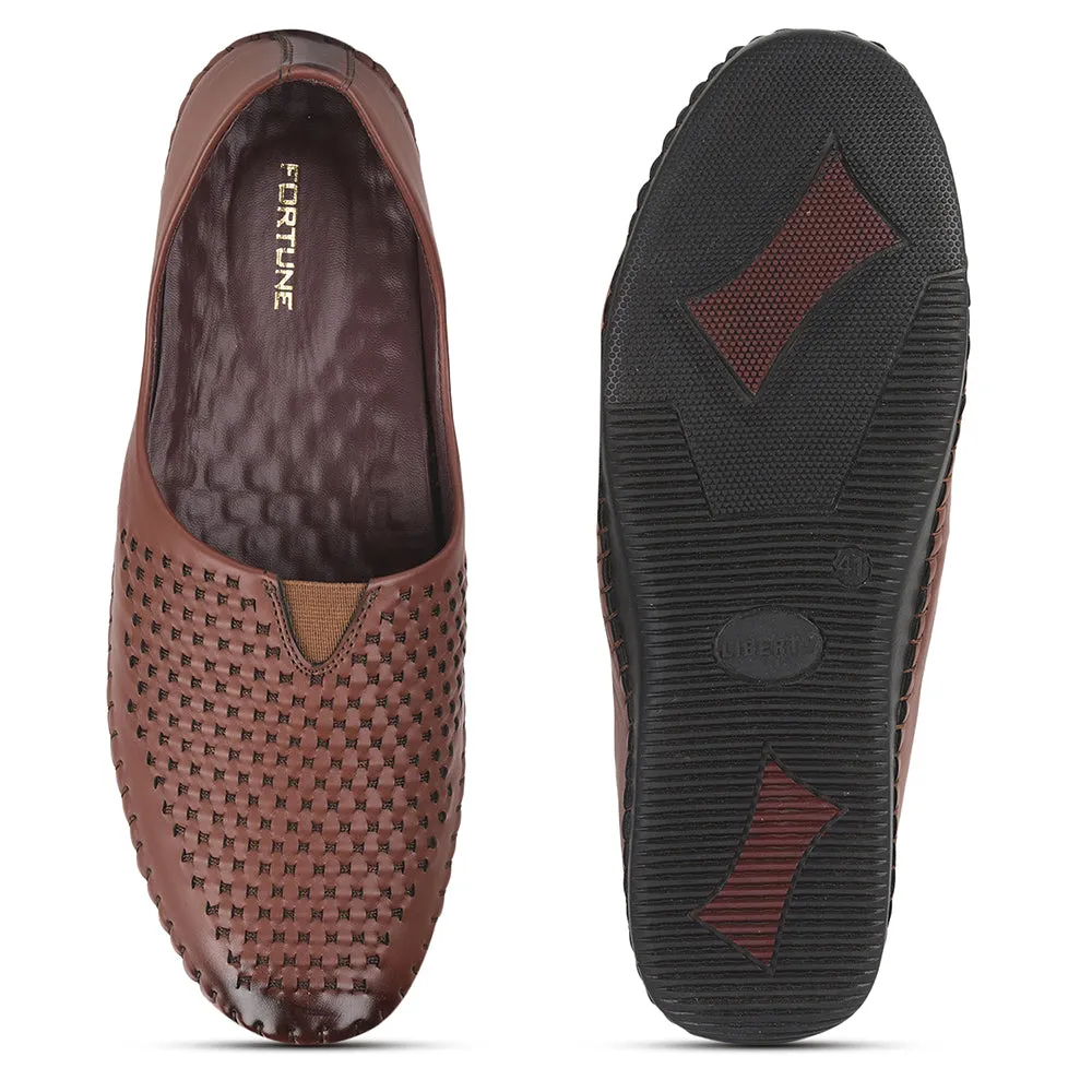 Mocassins décontractés Fortune Tan Mojari pour hommes AVN-40 par Liberty
