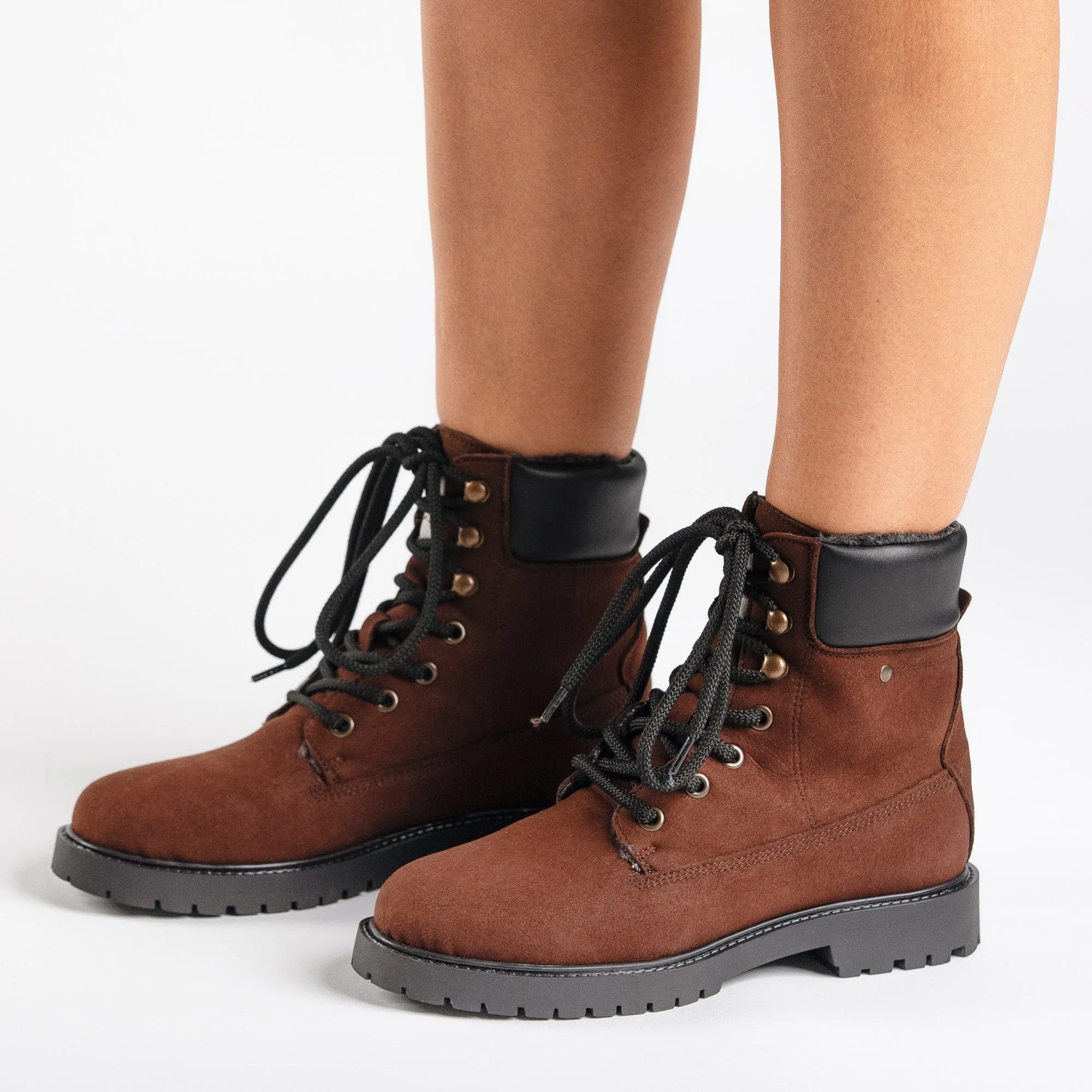 Bottes cheville montagne en simili cuir vegan unisex Gadea | Marron
