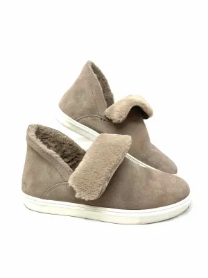 Bottes Gianni Bini Taille 8 en Suède Taupe avec Garniture en Fausse Fourrure
