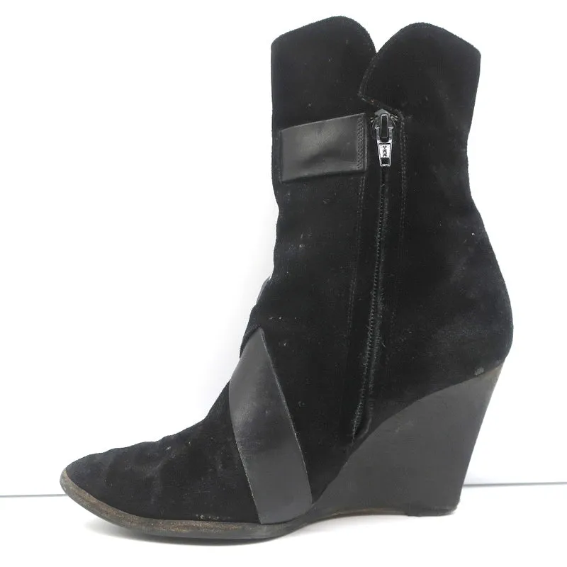Bottes à cheville à plateforme Givenchy en daim noir avec boucle, pointure 36.5, bout pointu