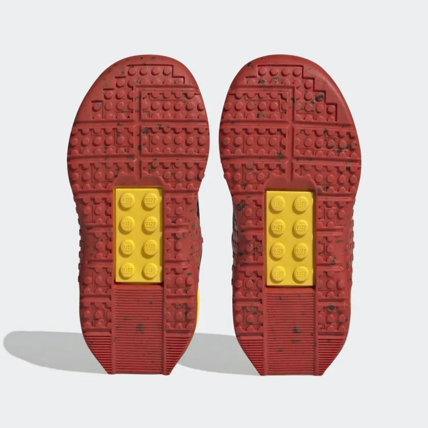Chaussures adidas DNA x LEGO pour enfants à deux bandes et scratchs Hey Dude
