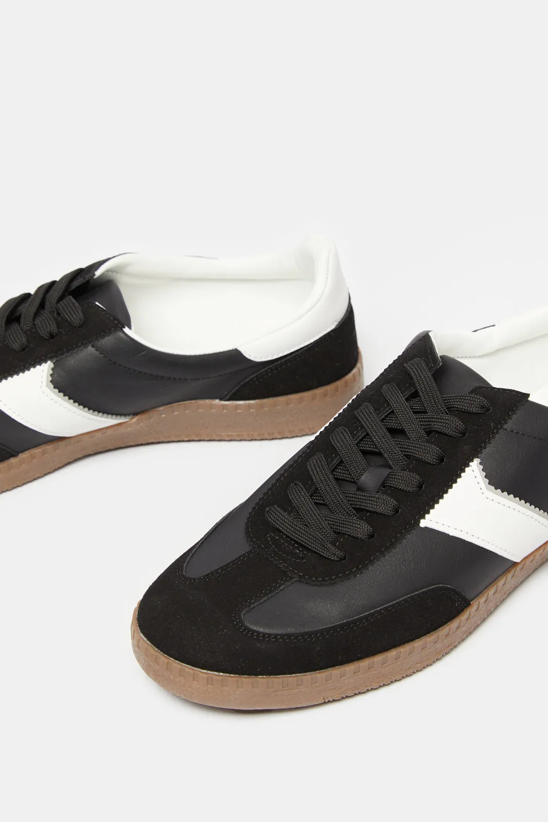 Baskets Homme Noir en Matériau Bloc