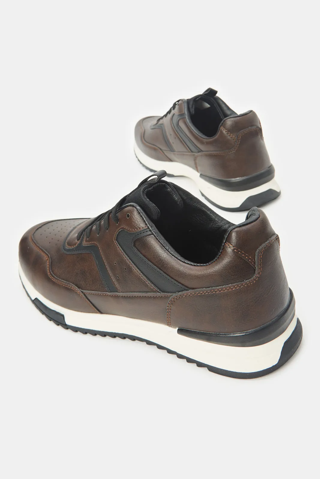 Baskets à lacets marron pour homme