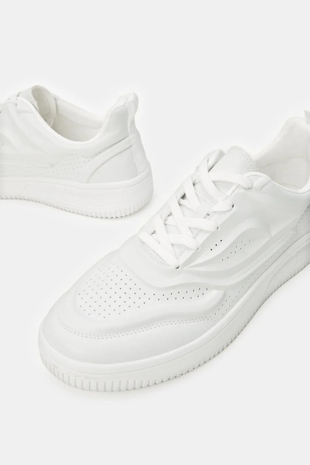 Baskets bloc matériau blanc pour homme