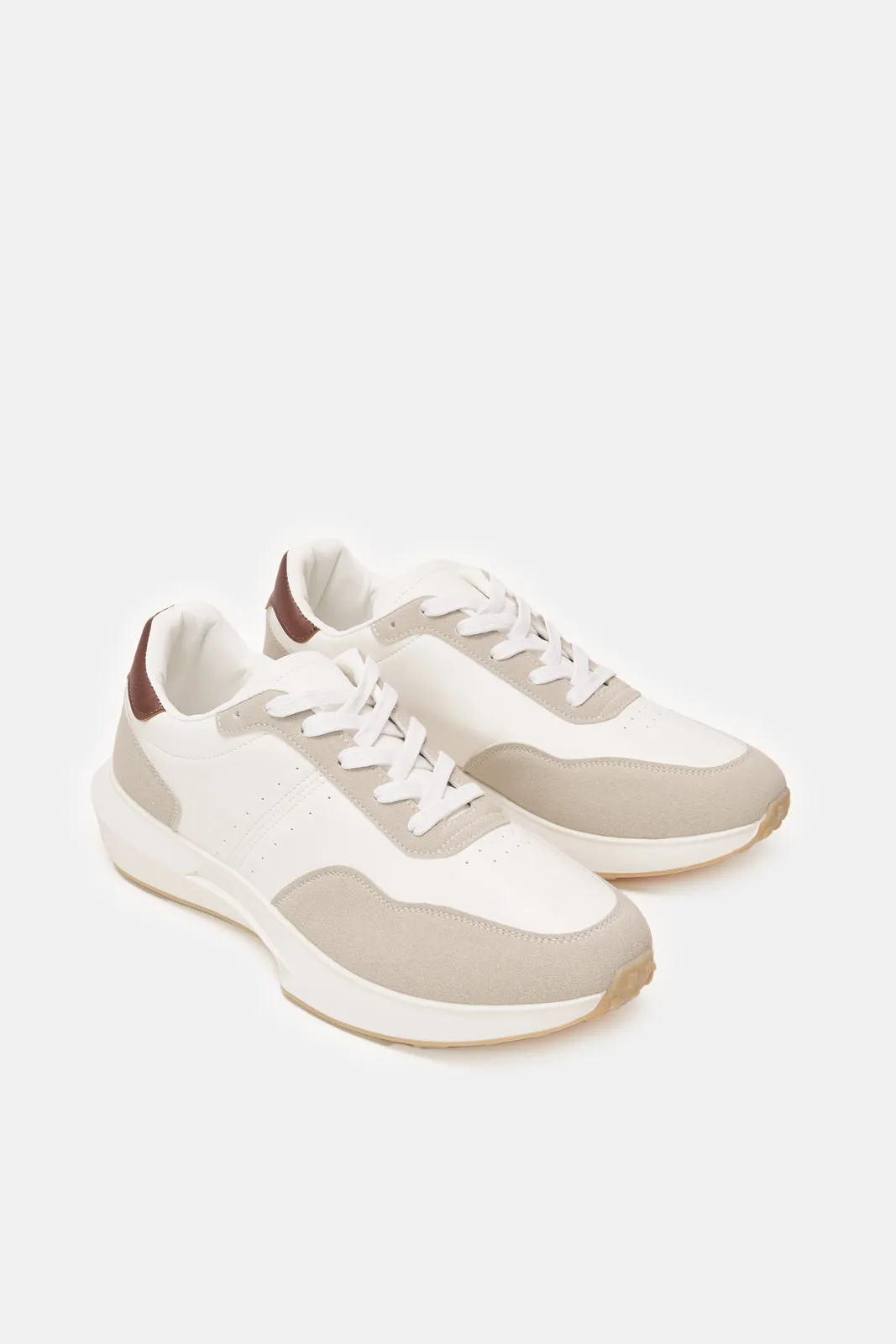 Baskets blanches en bloc de matière pour hommes