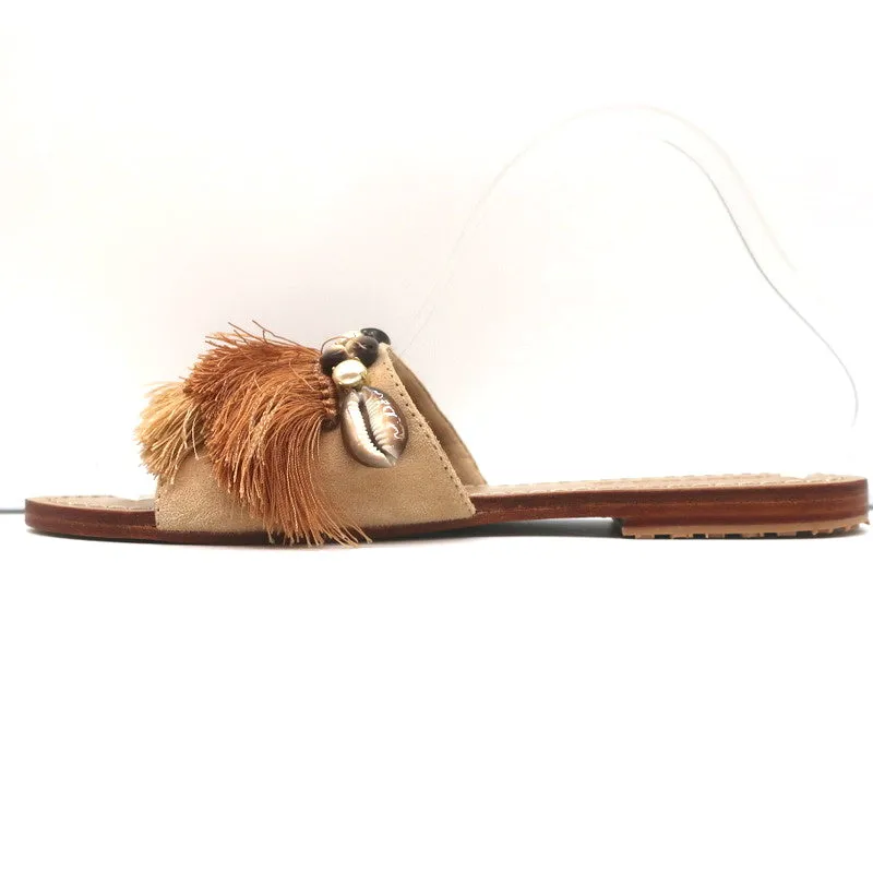 Sandales à glissière frangées ornées de coquillages Mystique en daim beige Taille 7 NEUVE