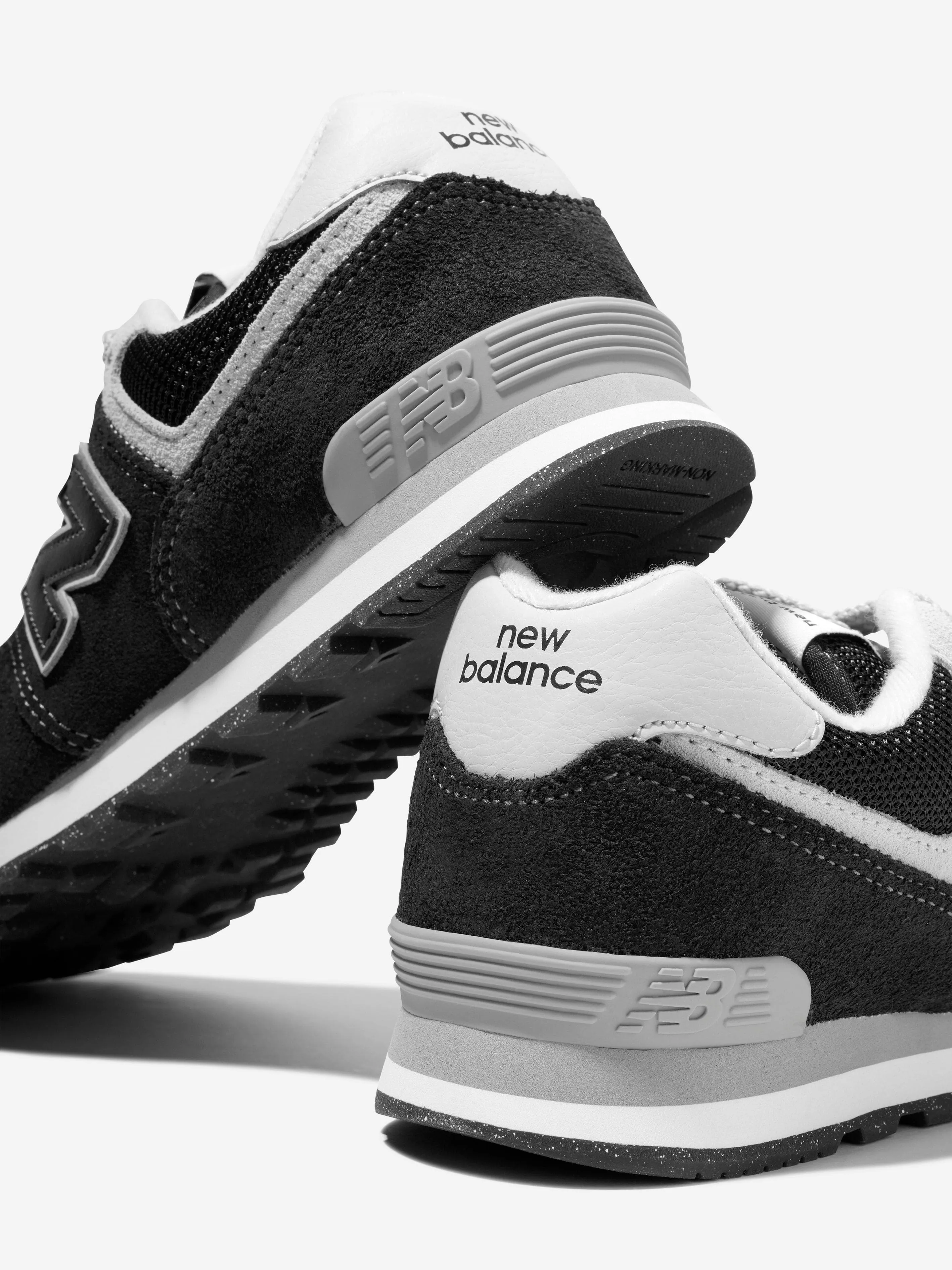 New Balance Enfants 574 Lacets avec Logo en Noir