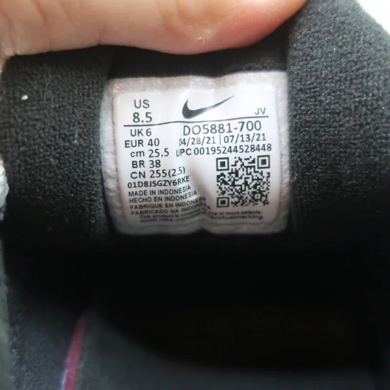 Chaussures Nike Air Max 97 Métallique Or Taille 8.5 Femmes DO5881-700