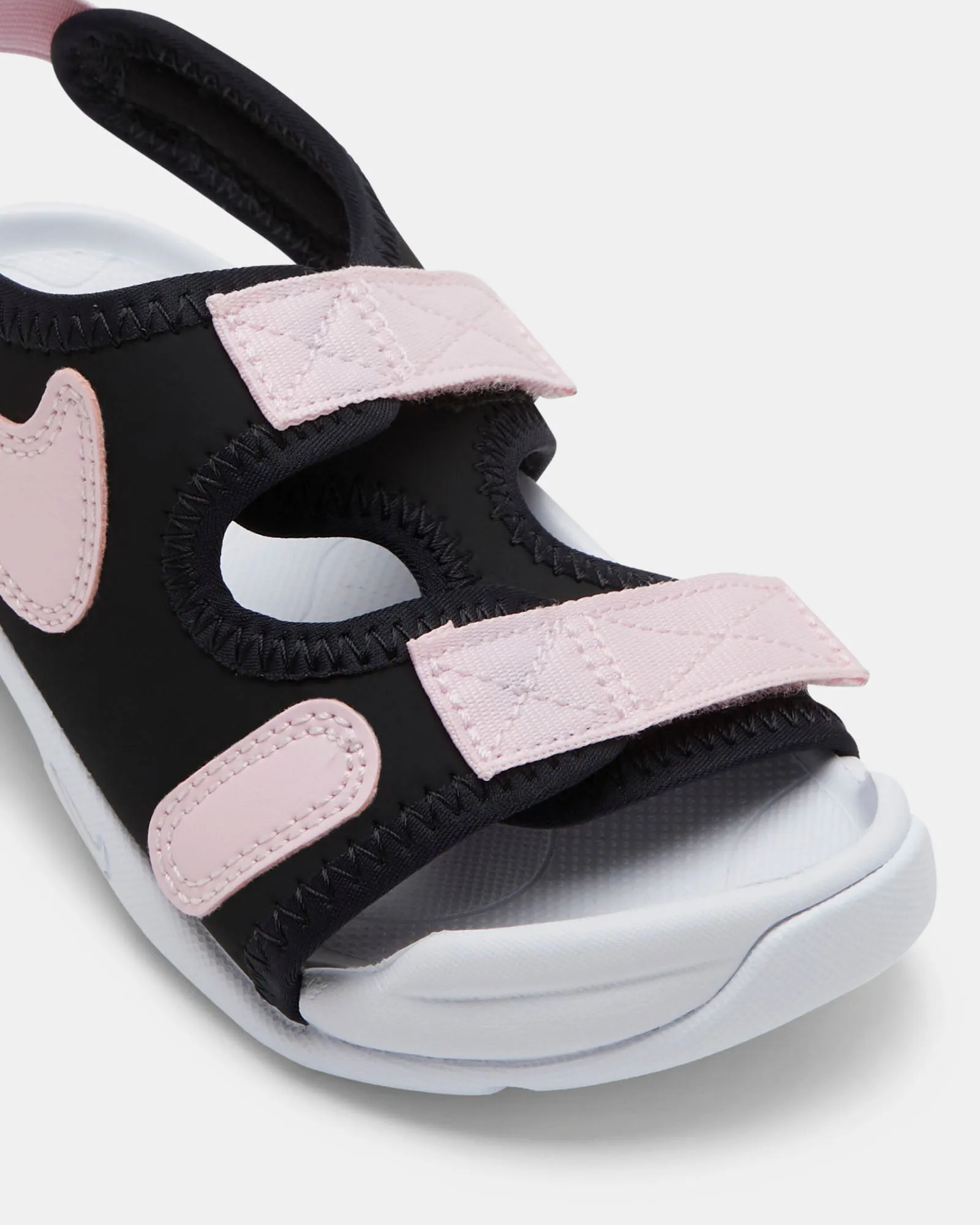 Chaussures Nike pour Enfants Sunray Adjust 6 Bébé Noir/Rose Mousse/Blanc