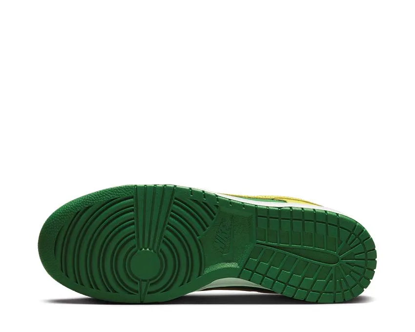 Chaussures Nike Dunk Low BTTYS