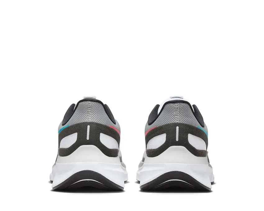 Chaussures Nike Structure 25