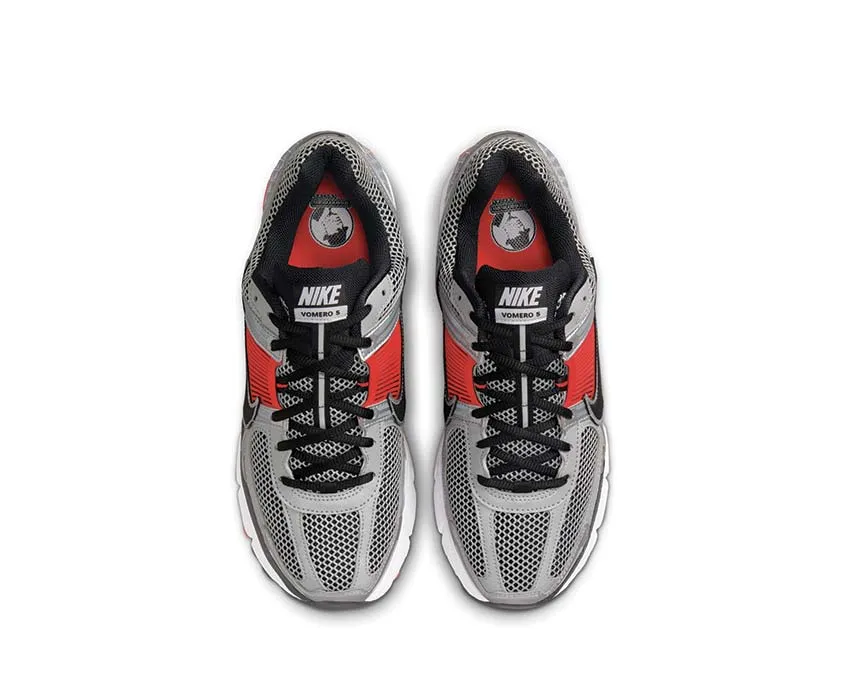 Chaussures Nike Zoom Vomero 5 