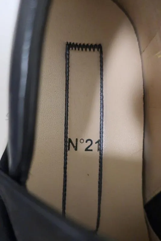 No. 21 Baskets à lacets en satin noir ornées de cristaux taille 36.5 à enfiler plateforme