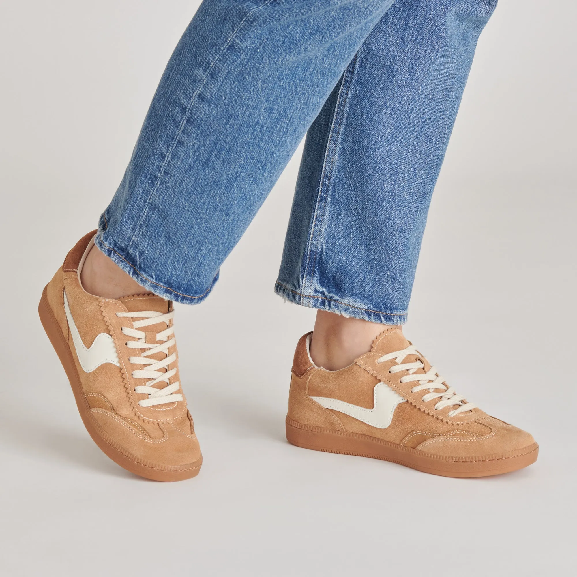 SNEAKERS NOTICE EN DAIM BRUN