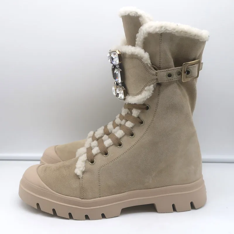Bottes Roger Vivier Walky Viv à boucle cristal en daim beige doublées en shearling taille 38.5