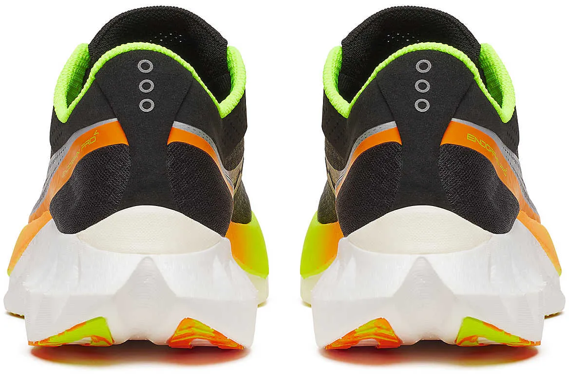 Chaussures de course Saucony Endorphin Pro 4 pour hommes - Noir