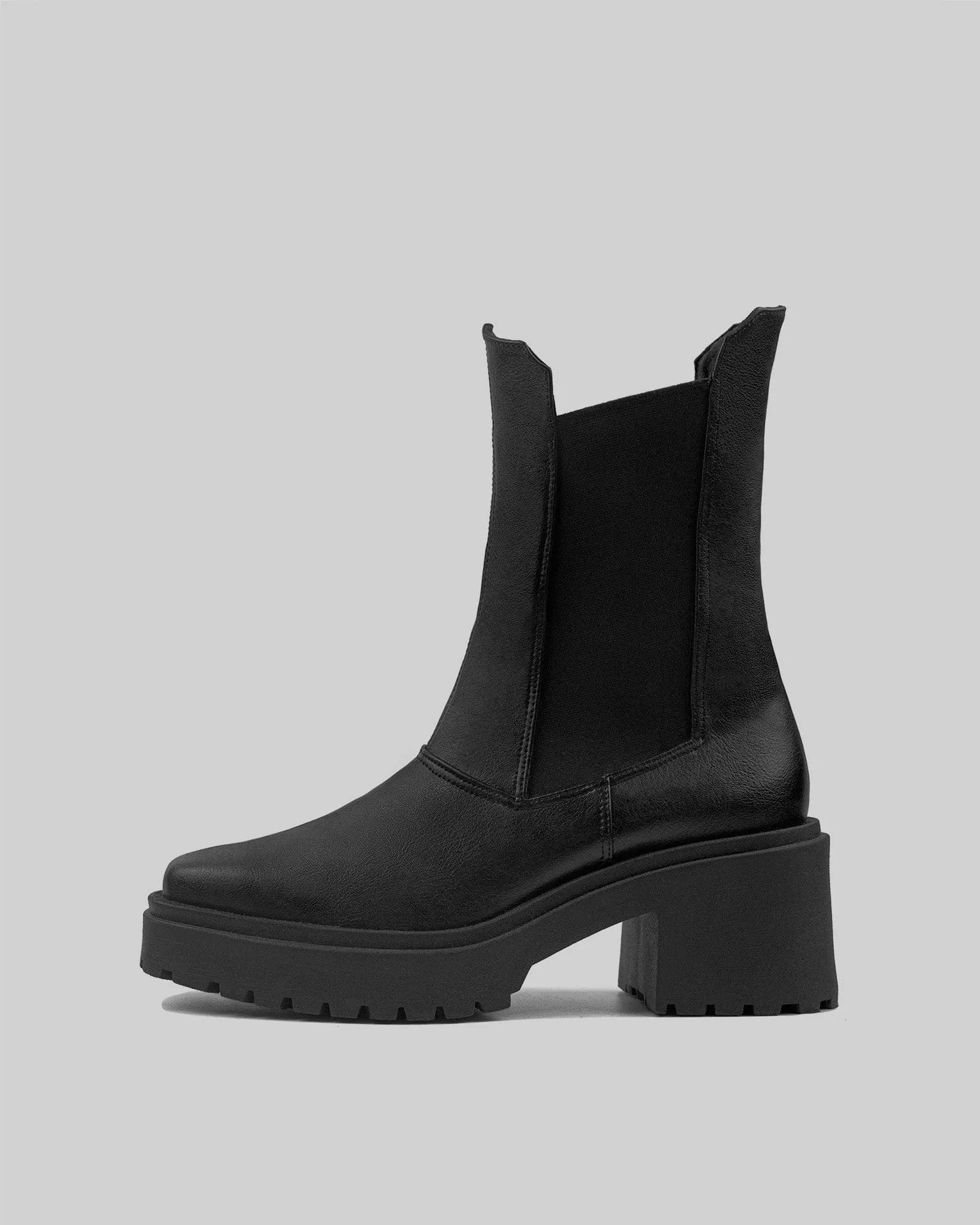 Bottes véganes en similicuir grainé Chelsea carré | Noir