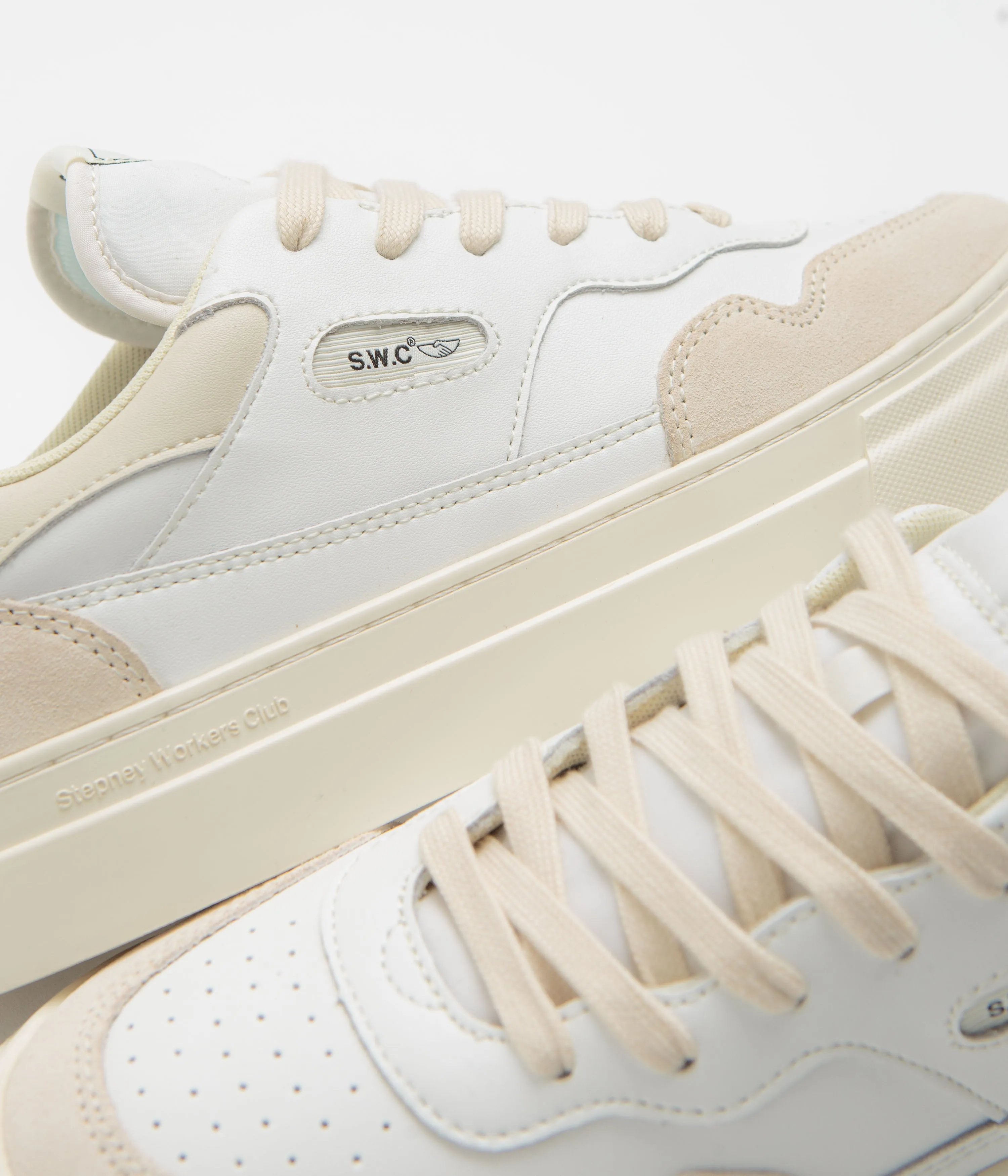 Stepney Workers Club Chaussures en Cuir Perlé - Blanc Printemps Stepney Workers Club Chaussures