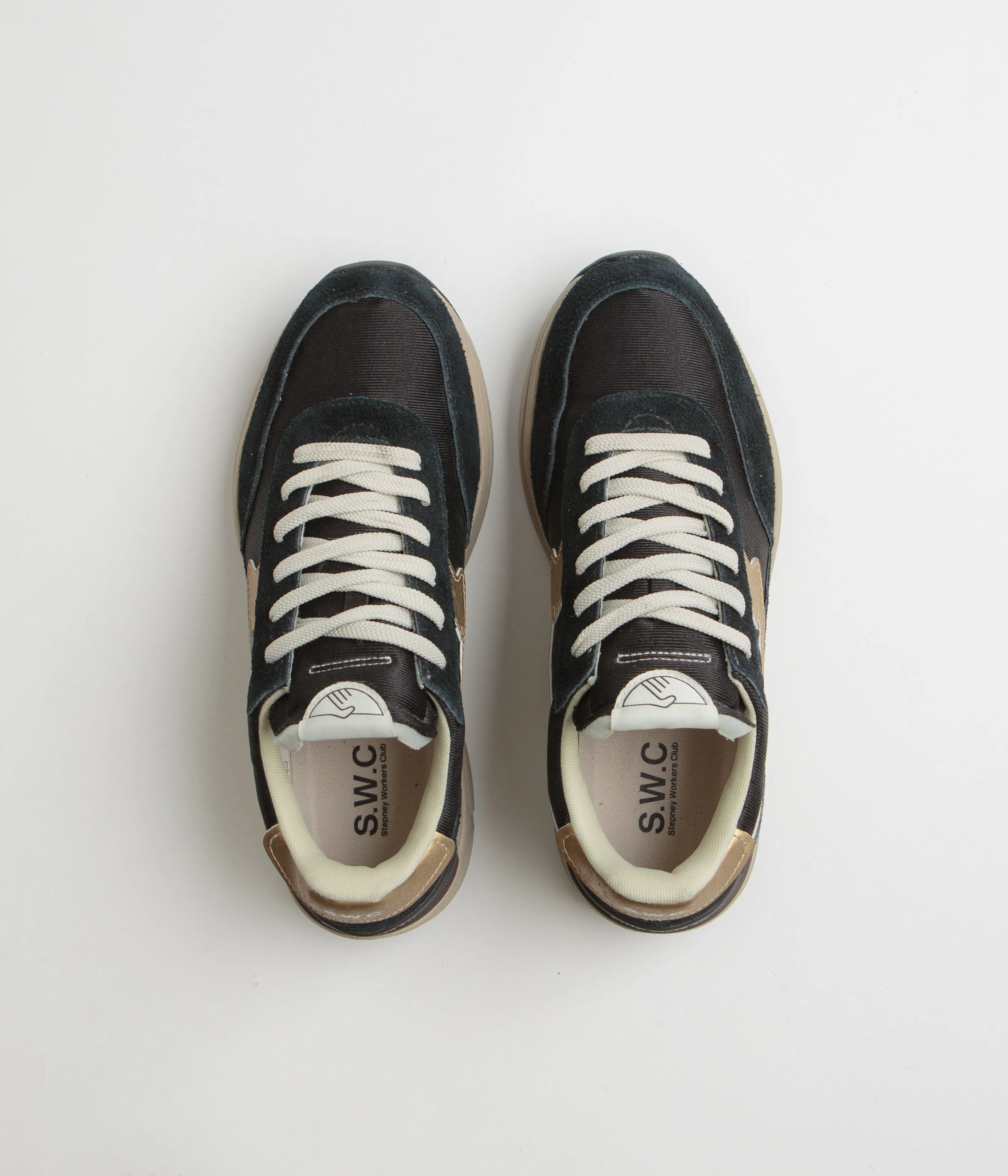 Stepney Workers Club Pro Cup 01 S-Strike Chaussures en Suède - Noir / Blanc Chaussures Stepney Workers Club