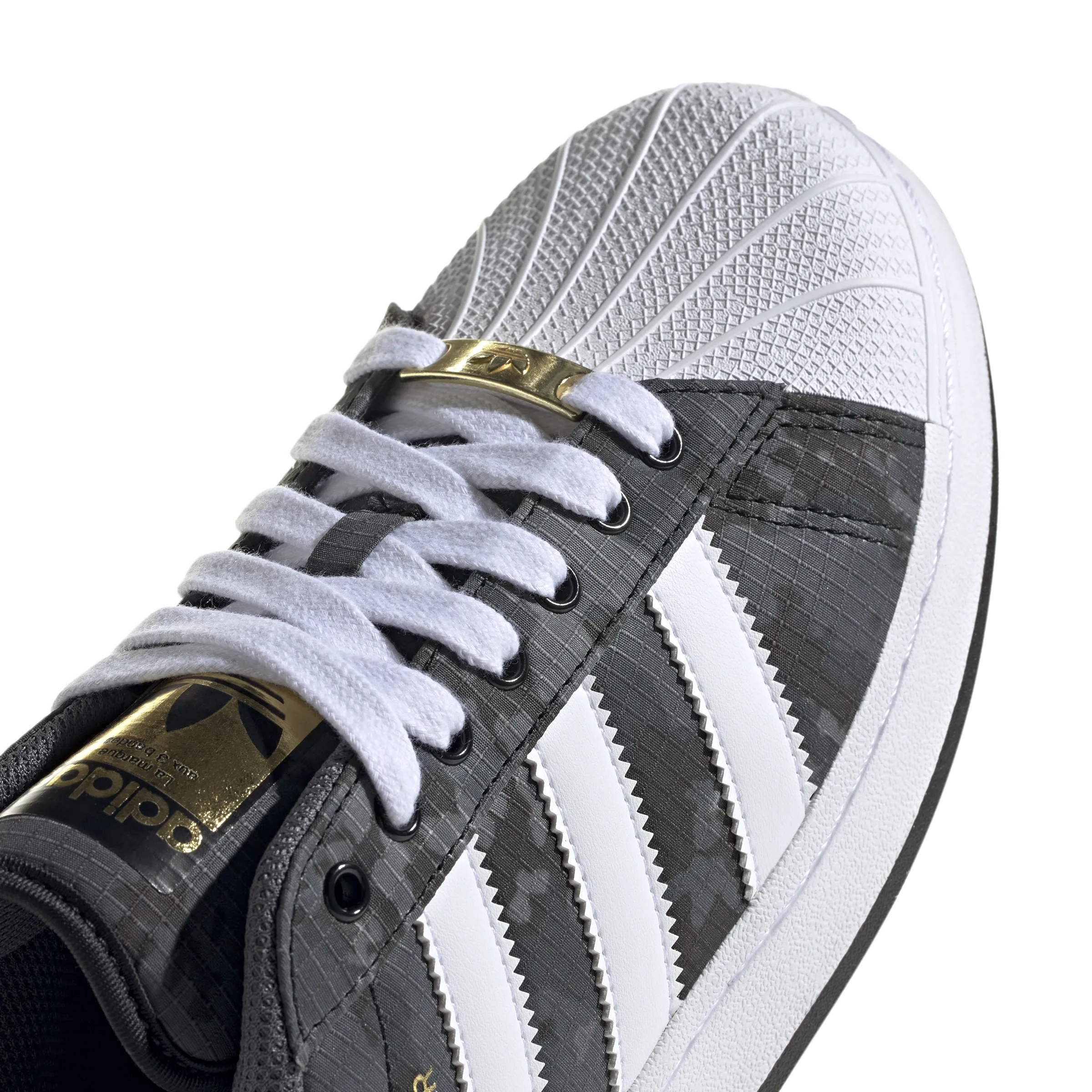 Superstar XLG 'Digi Camo Noir'