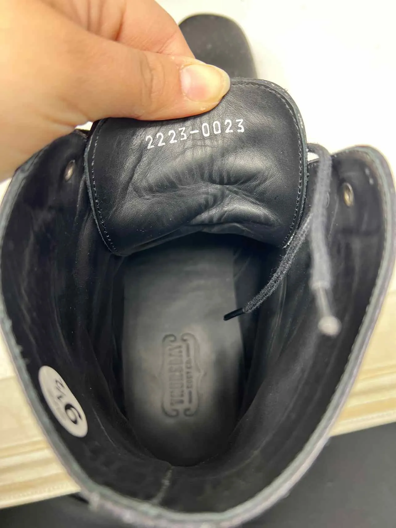 Chaussures Bottes Homme en Cuir Noir à Lacets Taille 9.5 Jeudi